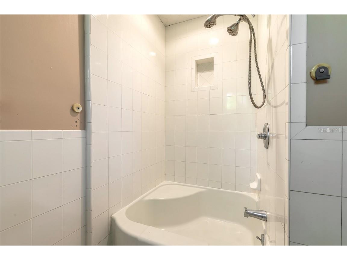 724 N Oleander Avenue Daytona Beach FL 32118 V4937615 image27