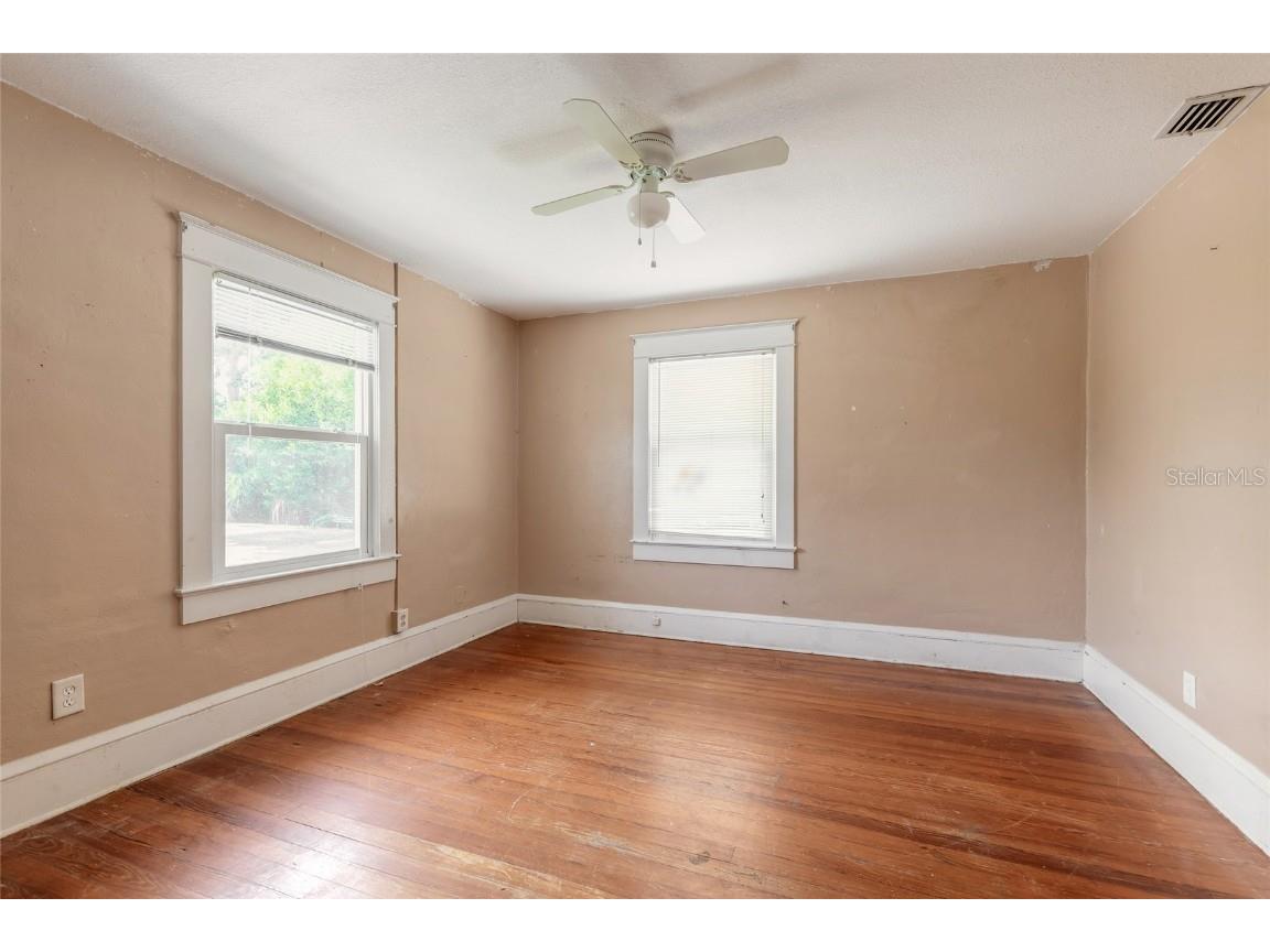 724 N Oleander Avenue Daytona Beach FL 32118 V4937615 image30