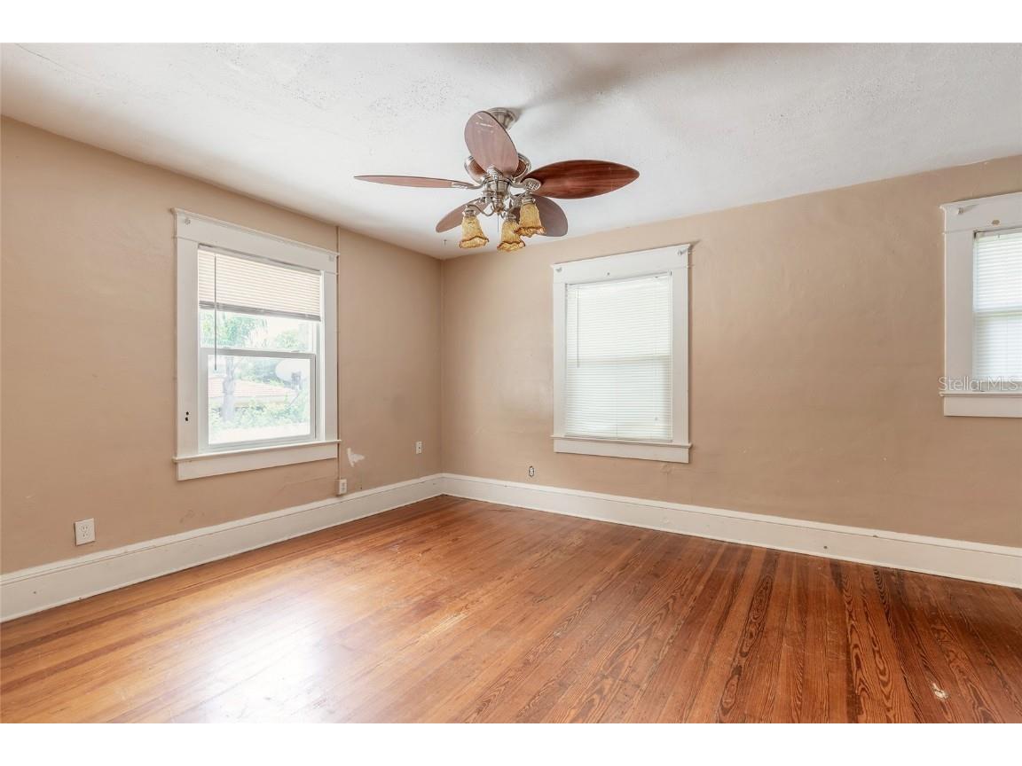 724 N Oleander Avenue Daytona Beach FL 32118 V4937615 image32