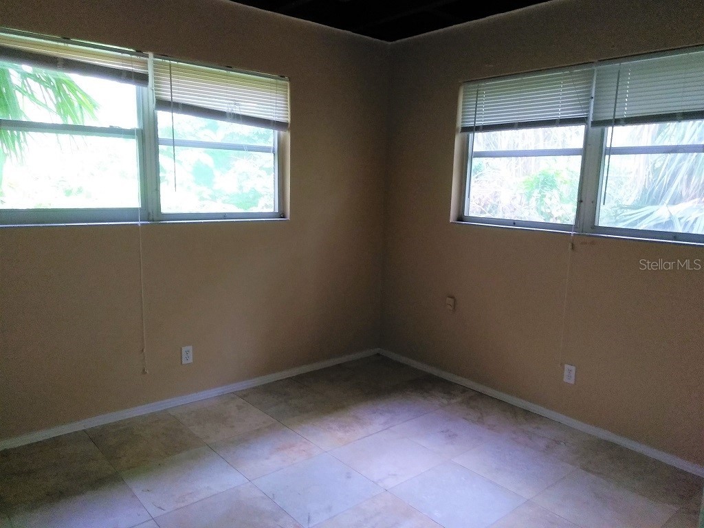 724 N Oleander Avenue Daytona Beach FL 32118 V4937615 image38