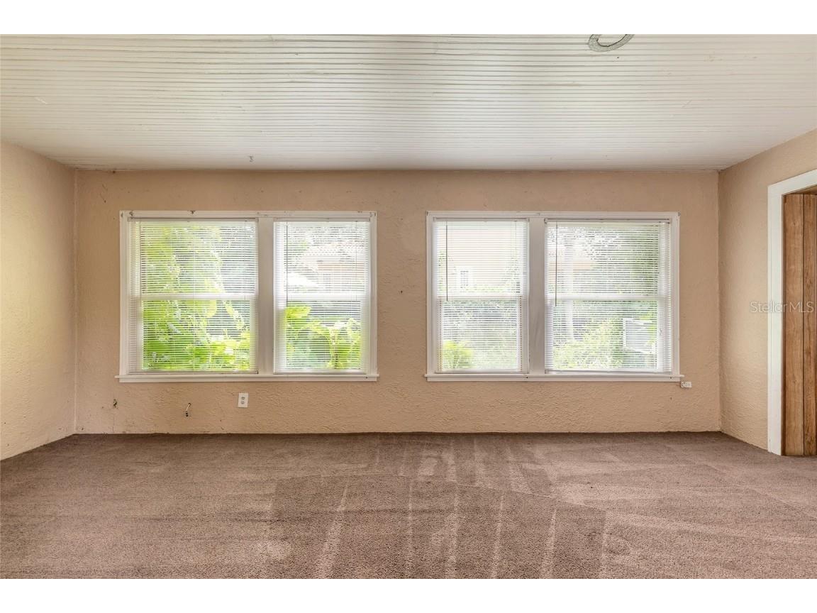 724 N Oleander Avenue Daytona Beach FL 32118 V4937615 image9