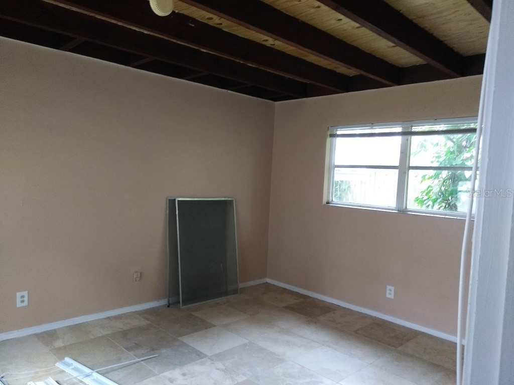 724 N Oleander Avenue Daytona Beach FL 32118 V4940750 image25