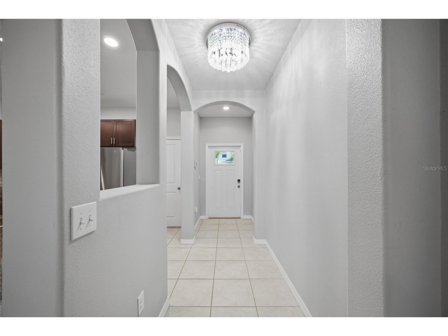 724 Royal Empress Drive Ruskin FL 33570 TB8514665 image6