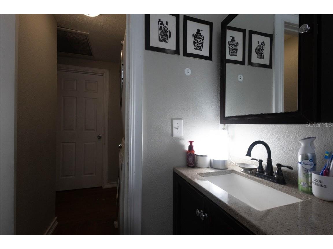 724 Tradewinds Drive Brandon FL 33511 TB8364133 image13