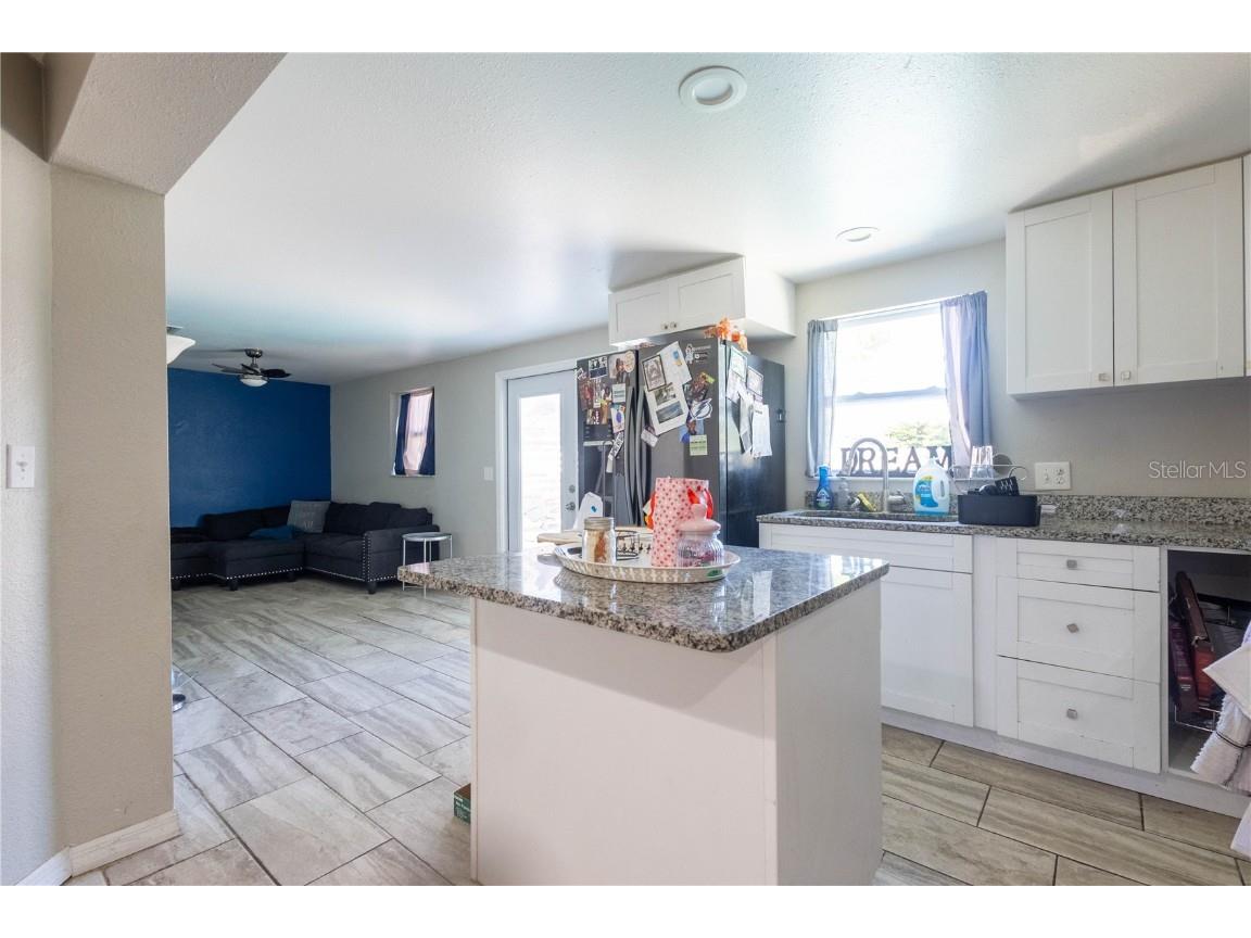 724 Tradewinds Drive Brandon FL 33511 TB8364133 image3