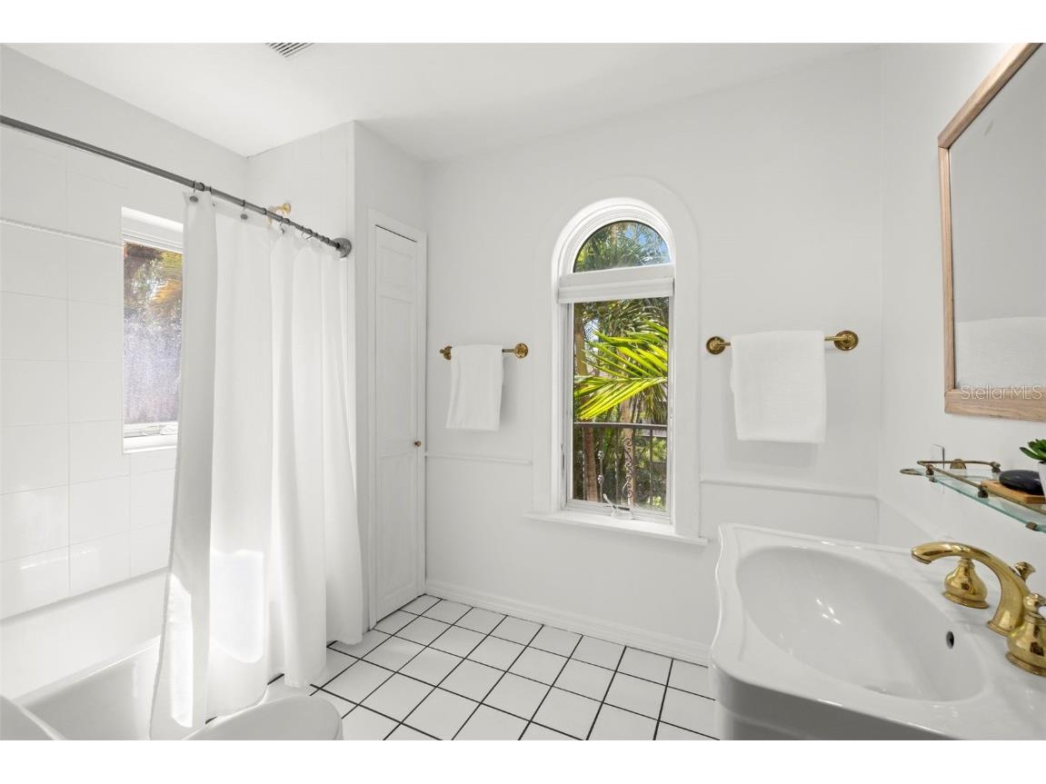 7240 Dr Martin Luther King Jr Street S Saint Petersburg FL 33705 - TAMPA BAY - GULF OF AMERICA TB8446538 image46