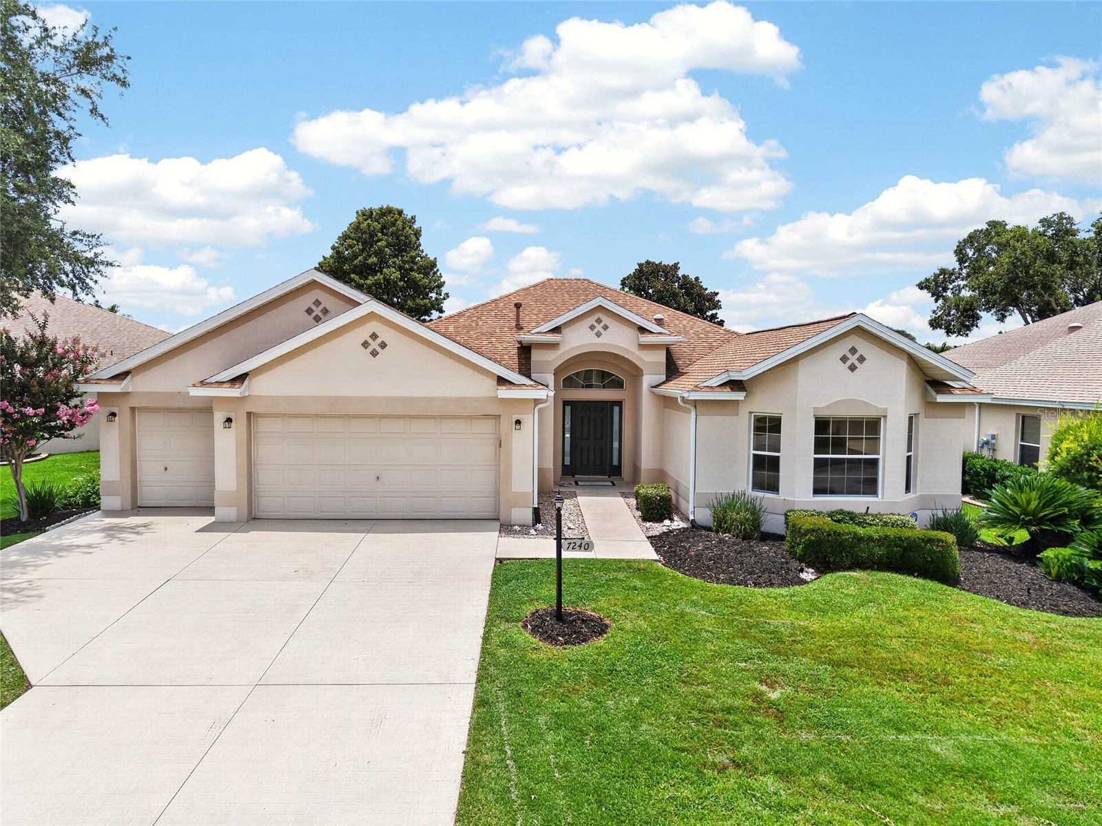 7240 SE 172nd Legacy Lane The Villages FL 32162 G5114354 image1