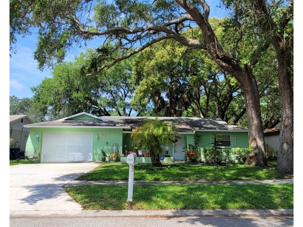 7241 56th Avenue N Saint Petersburg FL 33709 U8195576 image1