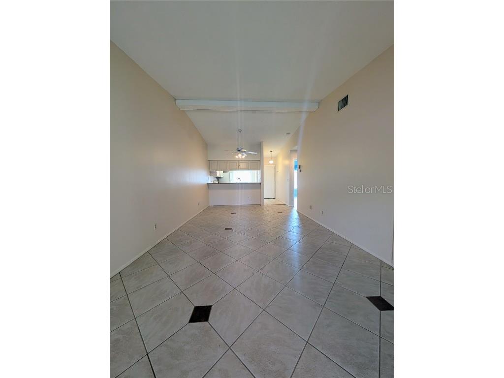 7241 Parkside Villas Drive N Saint Petersburg FL 33709 TB8447198 image8