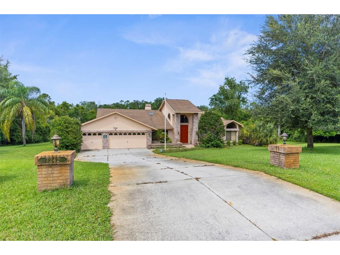 7242 River Country Drive Weeki Wachee FL 34607 S5134145 image1