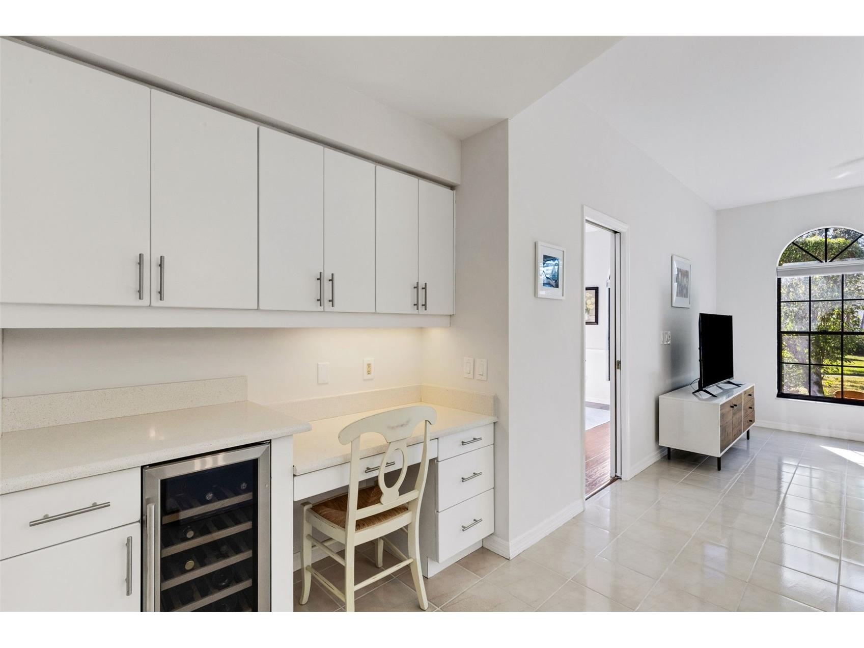 7242 Villa D Este Drive Sarasota FL 34238 A4681895 image18