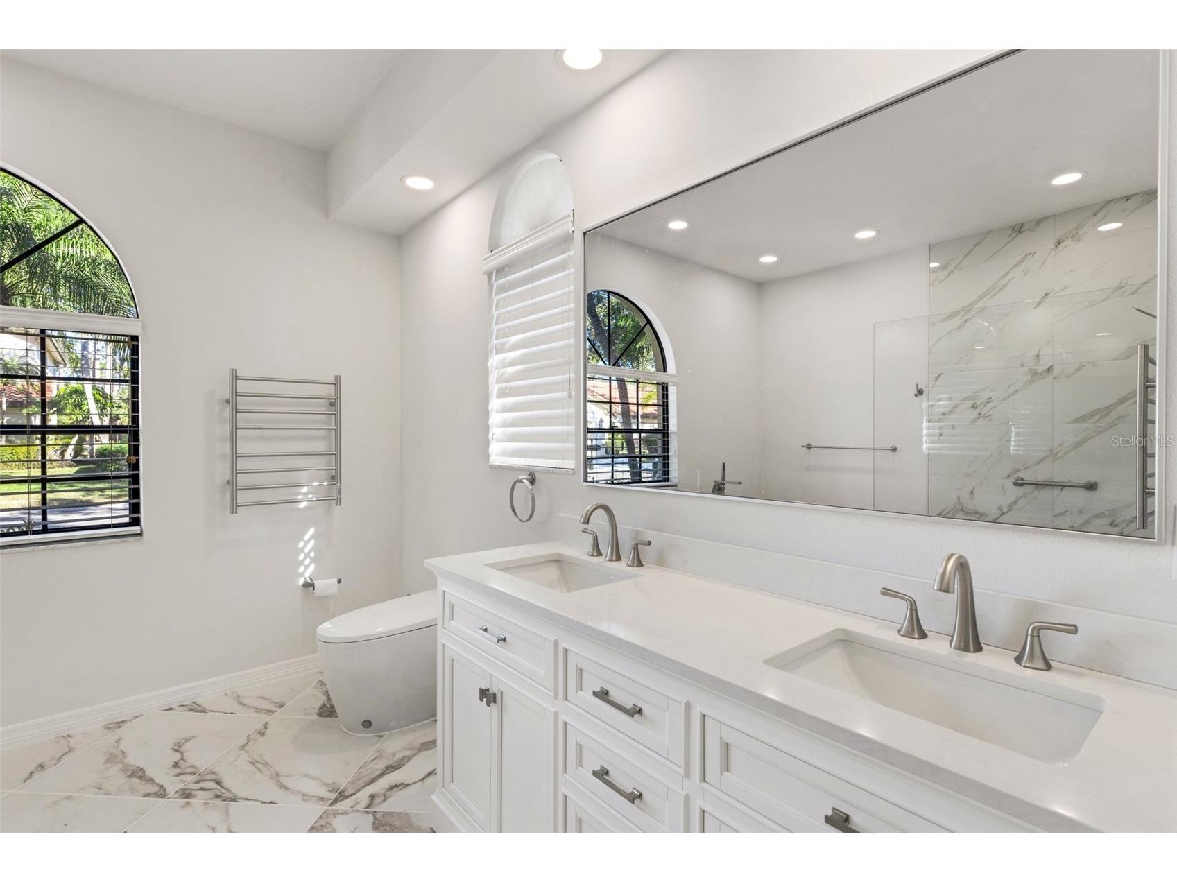 7242 Villa D Este Drive Sarasota FL 34238 A4681895 image44