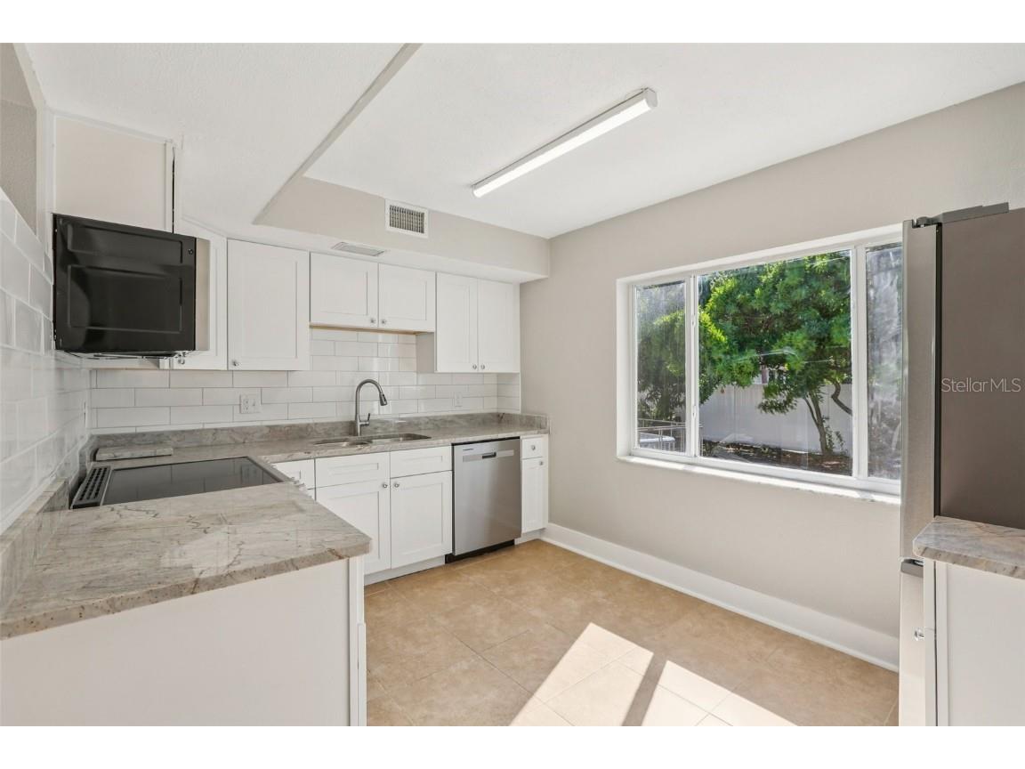 7243 Royal Palm Drive New Port Richey FL 34652 - JASMINE LAKE CANAL TB8442980 image11