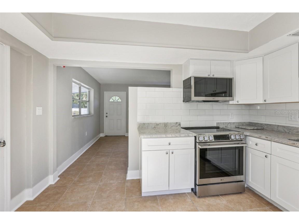 7243 Royal Palm Drive New Port Richey FL 34652 - JASMINE LAKE CANAL TB8442980 image13