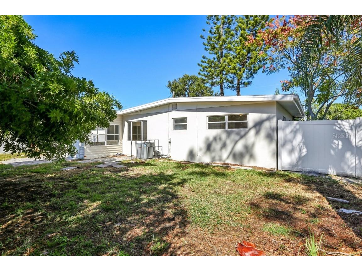 7243 Royal Palm Drive New Port Richey FL 34652 - JASMINE LAKE CANAL TB8442980 image32