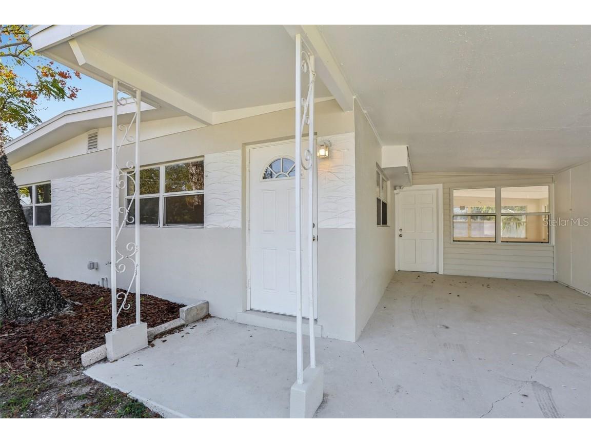 7243 Royal Palm Drive New Port Richey FL 34652 - JASMINE LAKE CANAL TB8442980 image5