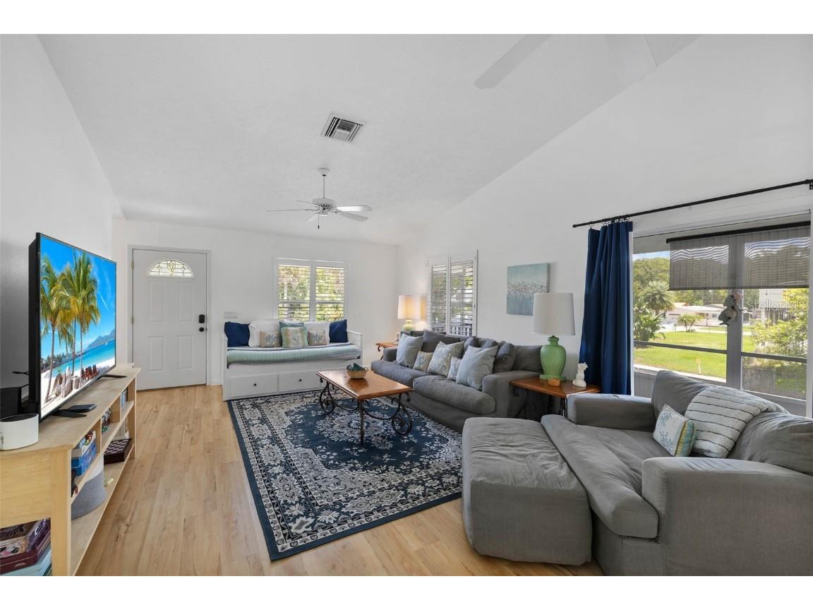 7244 Coventry Court Weeki Wachee FL 34607 - WEEKI WACHEE RIVER TB8415278 image9