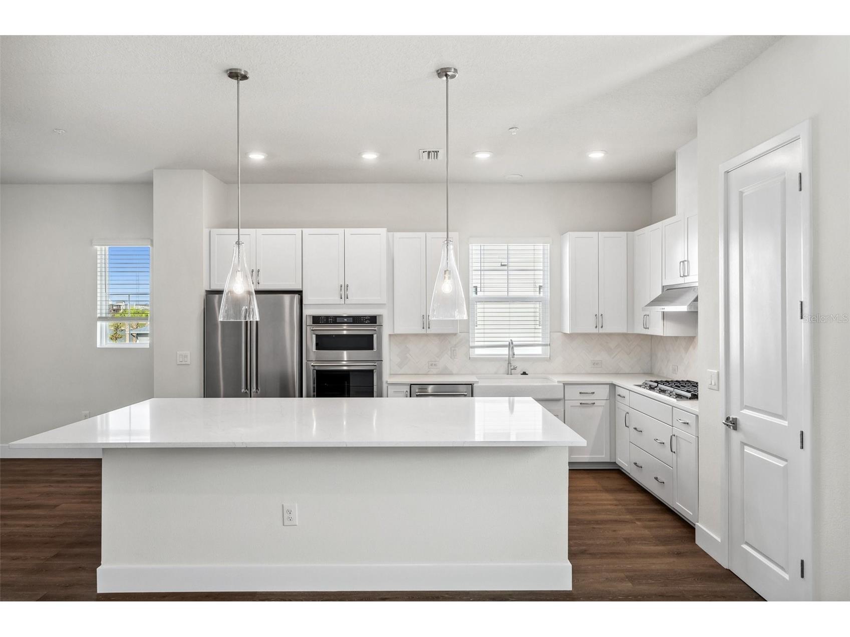 7244 Sutton Lane Sarasota FL 34240 N6144833 image14