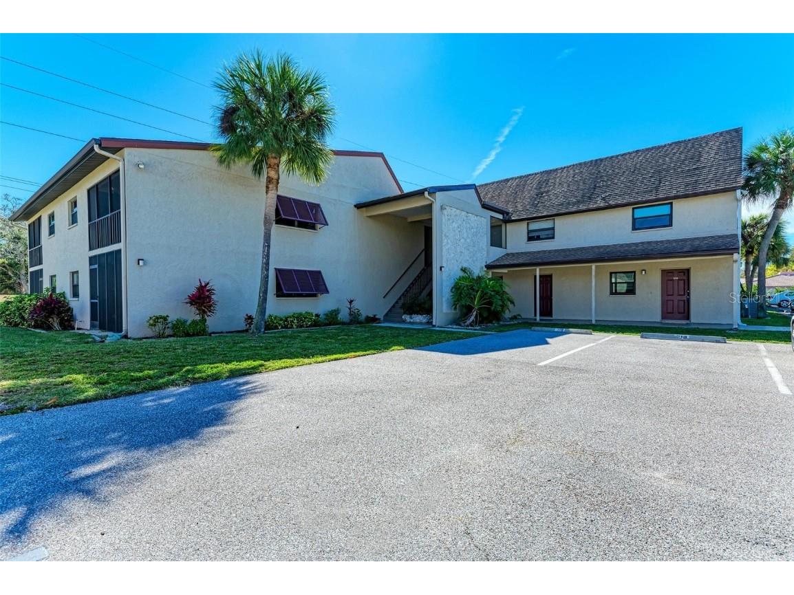 7247 Cloister Drive #120 Sarasota FL 34231 A4622283 image1