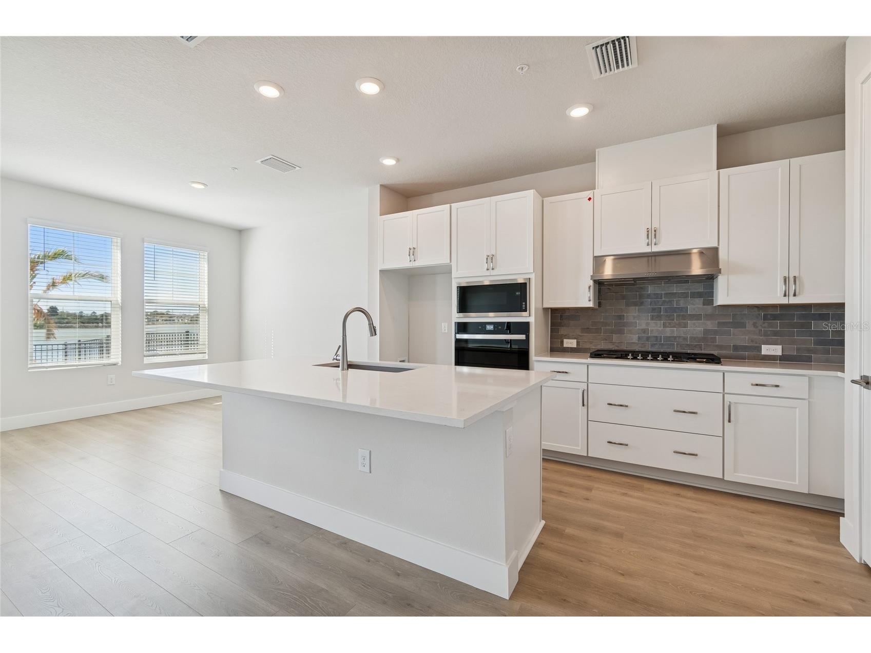 7247 Tideland Lane Sarasota FL 34240 - SPOONBILL LAKE TB8507248 image5