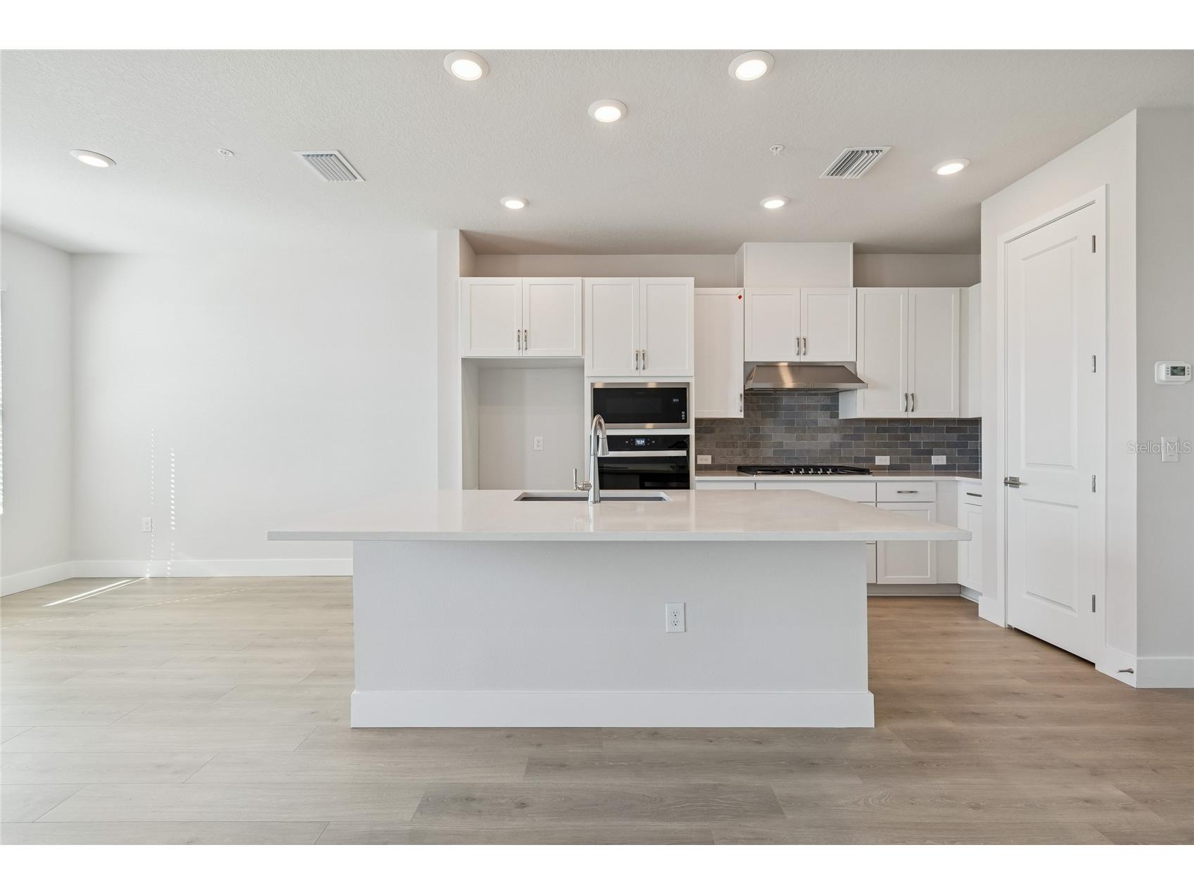7247 Tideland Lane Sarasota FL 34240 - SPOONBILL LAKE TB8507248 image7