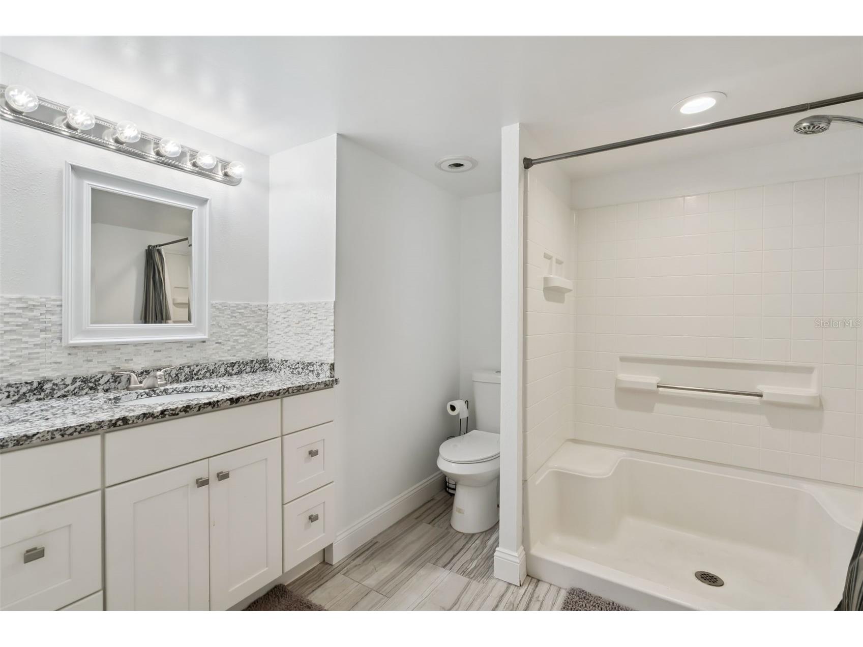 7247 Treasure Island Road Leesburg FL 34788 - LAKE GRIFFIN O6379876 image16