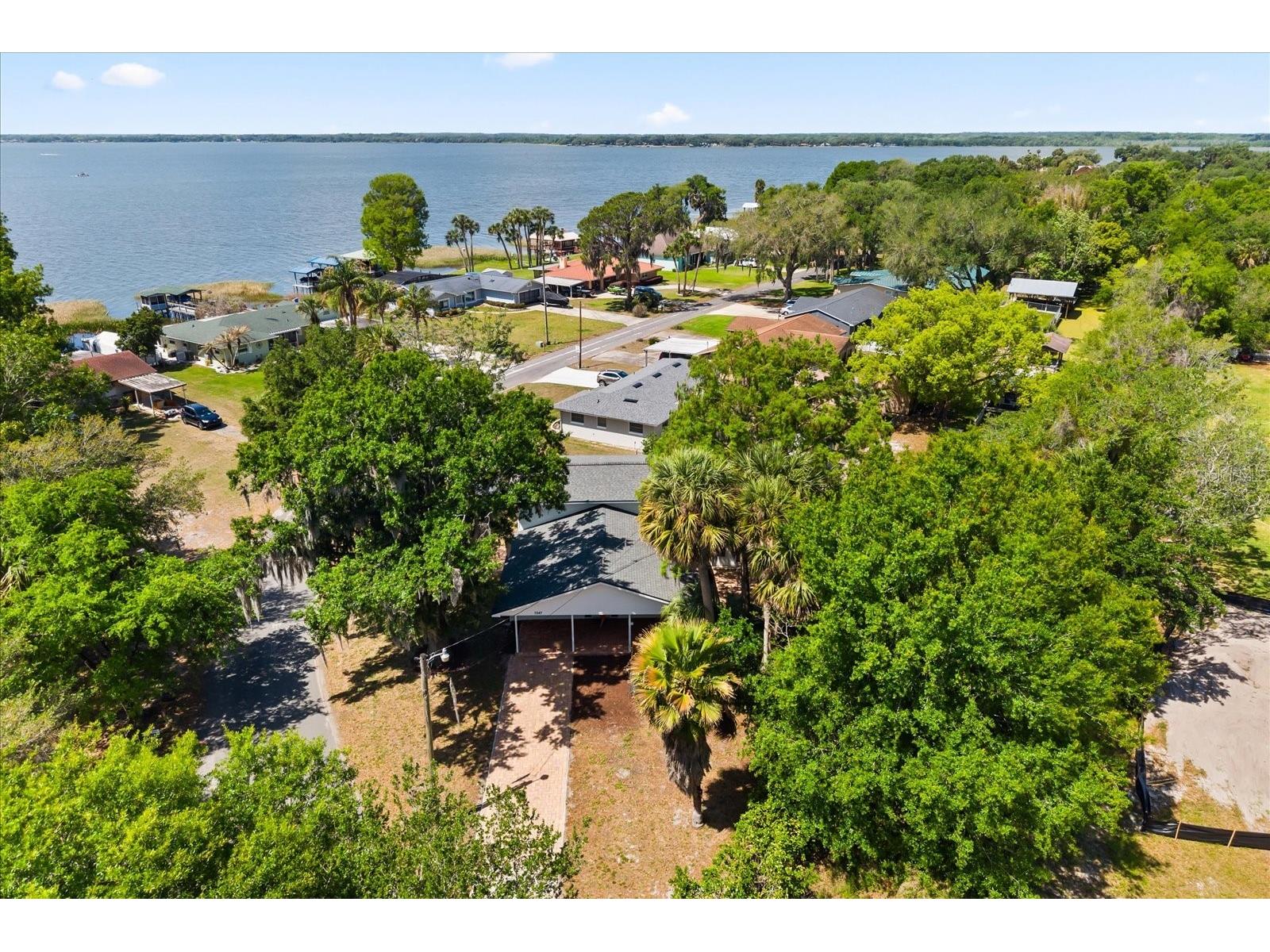 7247 Treasure Island Road Leesburg FL 34788 - LAKE GRIFFIN O6379876 image4