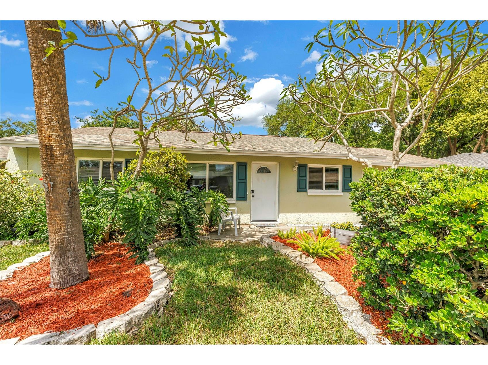 7249 56th Avenue N Saint Petersburg FL 33709 TB8497335 image1