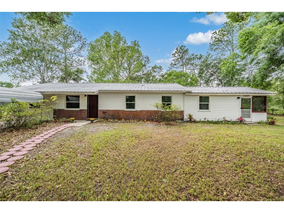 7249 Berry Road Zephyrhills FL 33540 TB8370119 image1