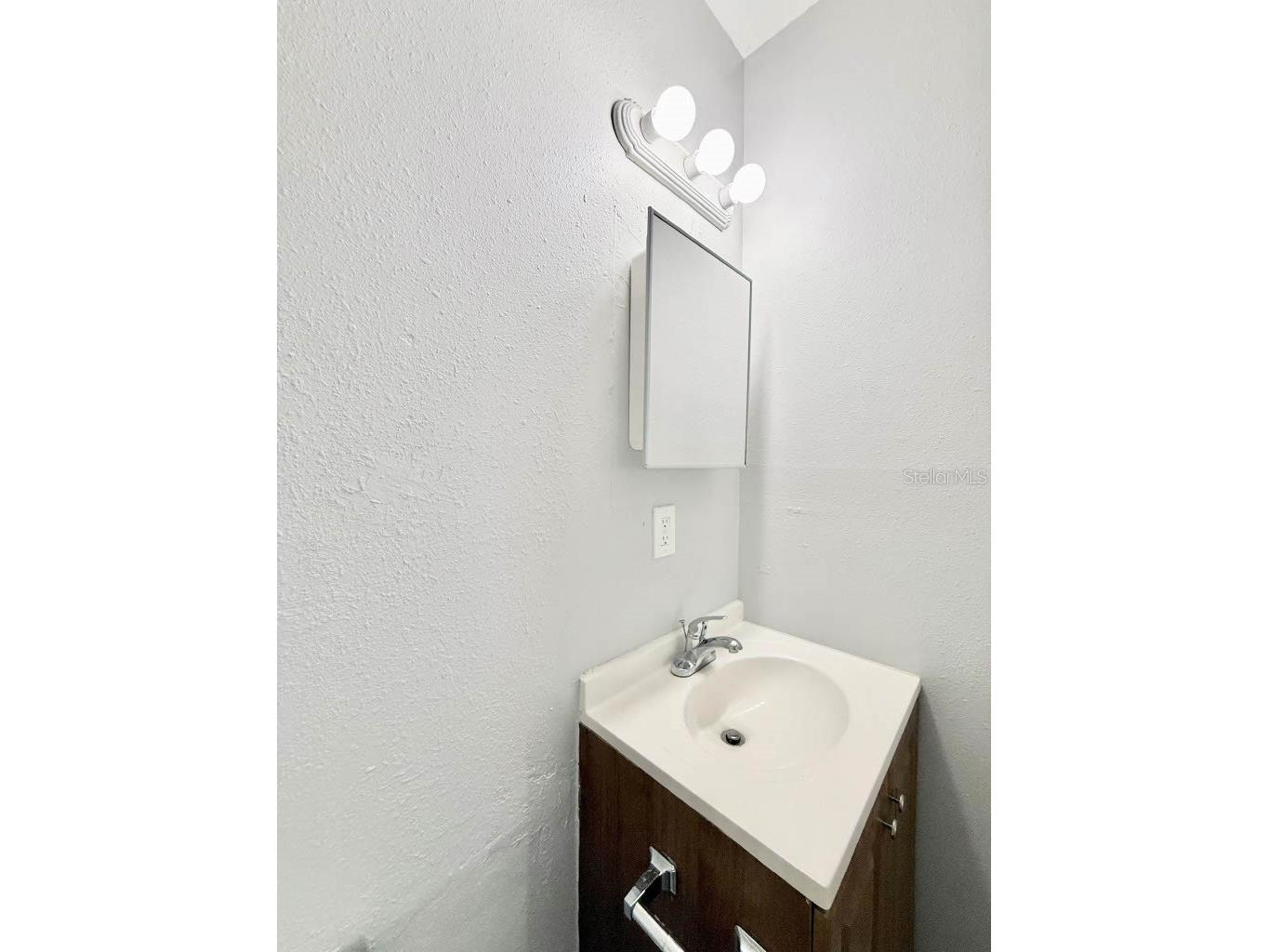 725 14th Avenue S Saint Petersburg FL 33701 TB8525389 image10
