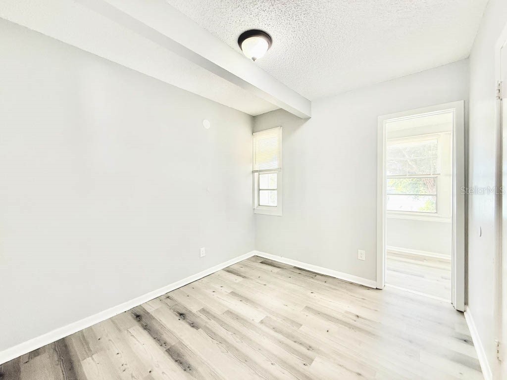 725 14th Avenue S Saint Petersburg FL 33701 TB8525389 image16