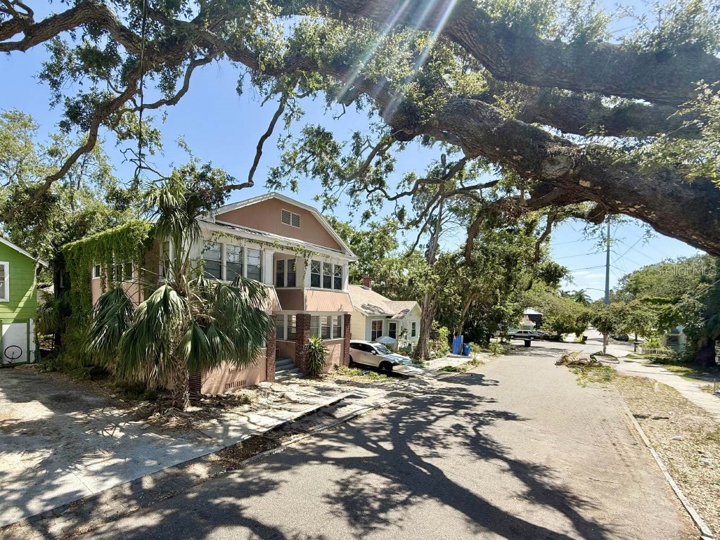 725 14th Avenue S Saint Petersburg FL 33701 TB8525389 image2