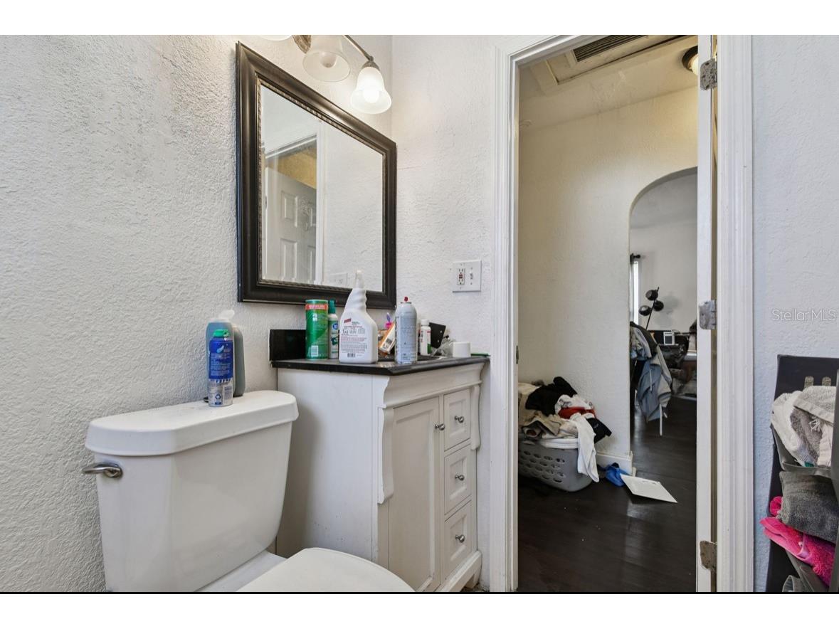 725 21st Avenue S Saint Petersburg FL 33705 TB8431954 image11