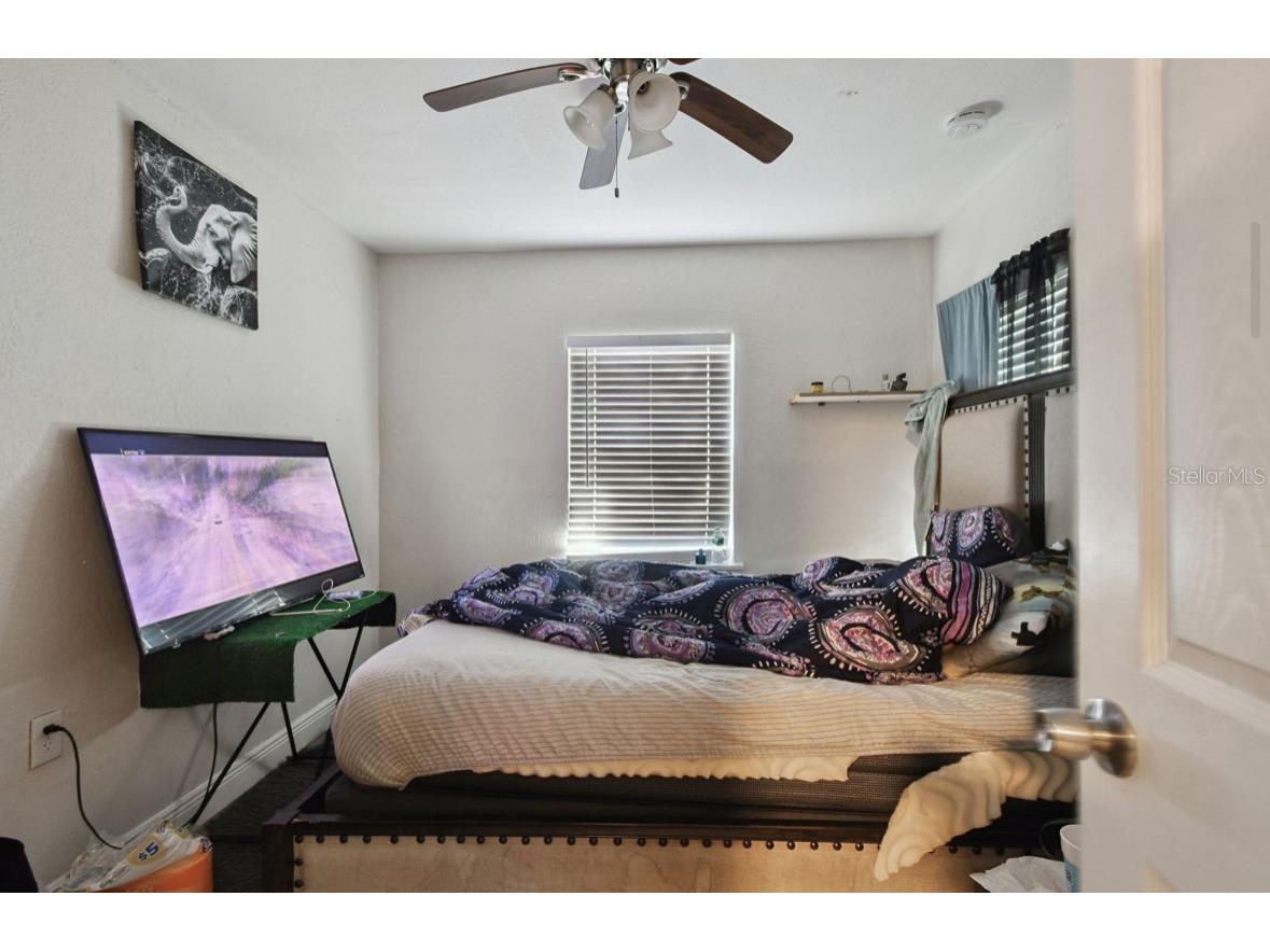 725 21st Avenue S Saint Petersburg FL 33705 TB8431954 image22