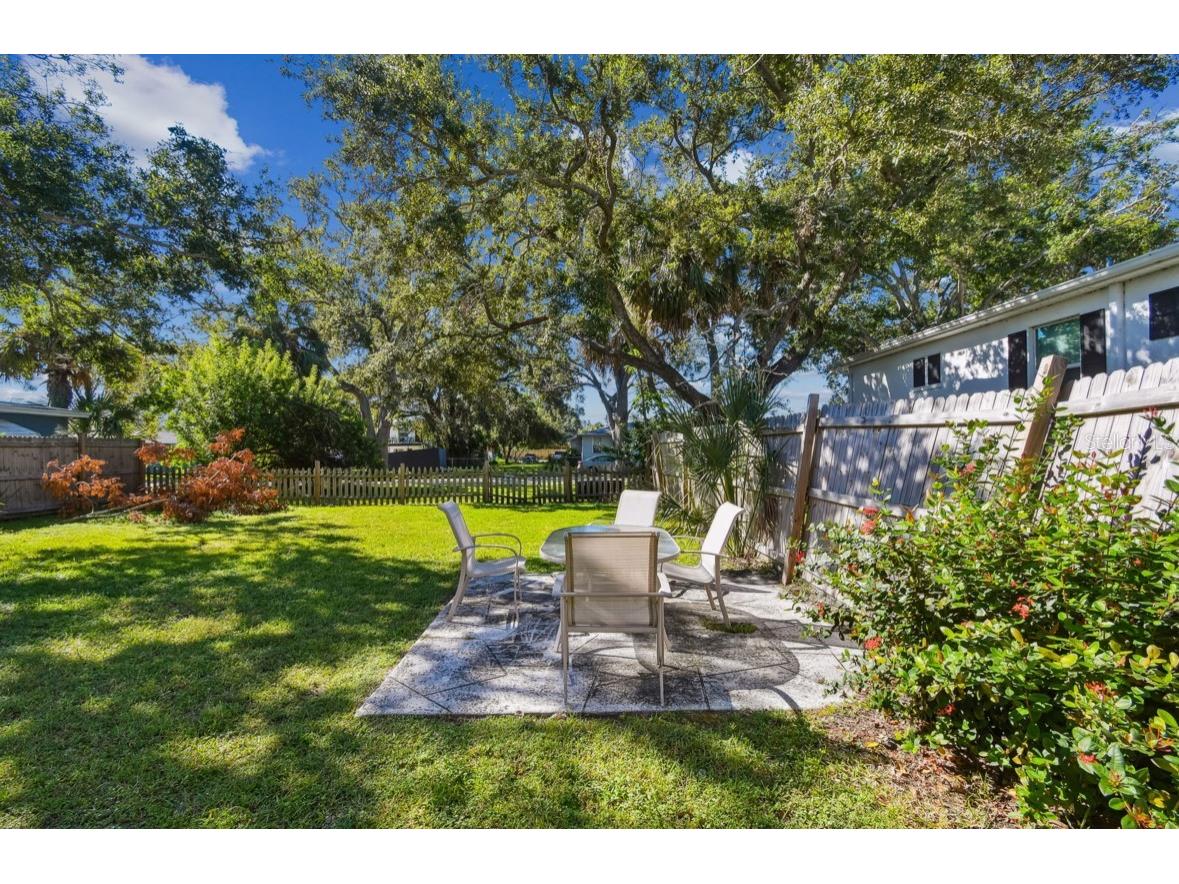 725 21st Avenue S Saint Petersburg FL 33705 TB8431954 image24