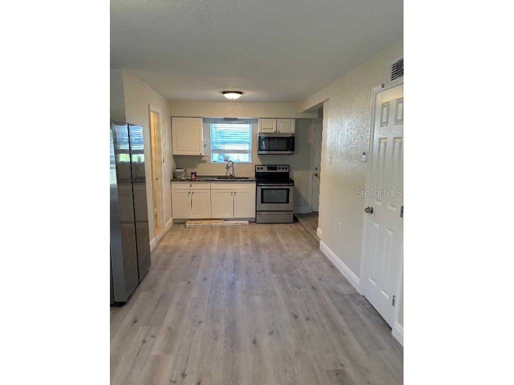 725 21st Avenue S Saint Petersburg FL 33705 TB8449062 image3