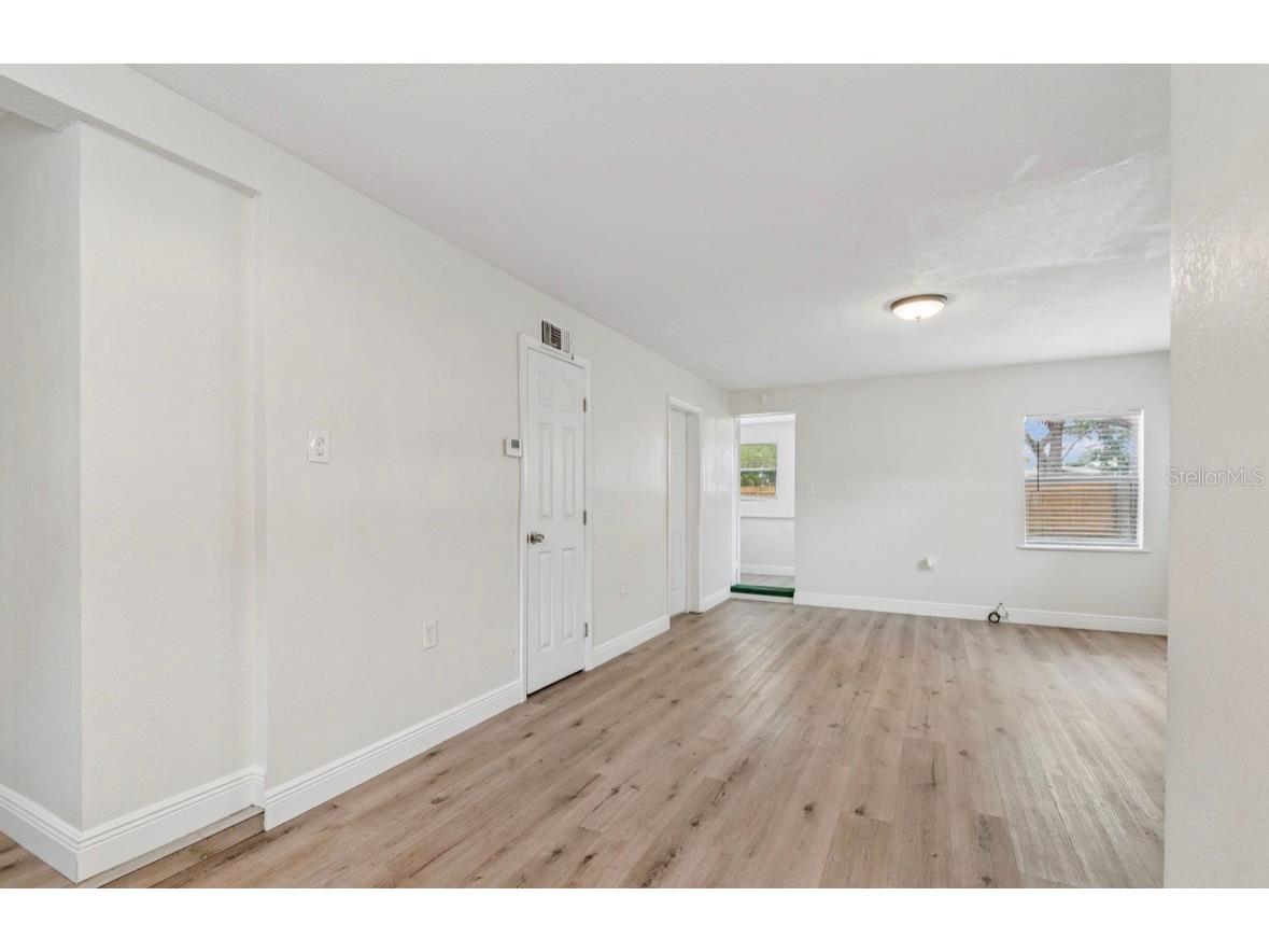 725 21st Avenue S Saint Petersburg FL 33705 TB8517120 image12