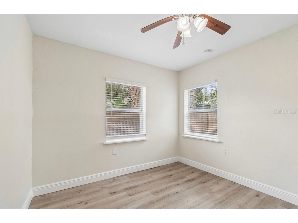725 21st Avenue S Saint Petersburg FL 33705 TB8517120 image15
