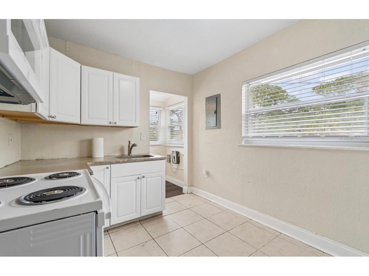 725 21st Avenue S Saint Petersburg FL 33705 TB8517120 image26