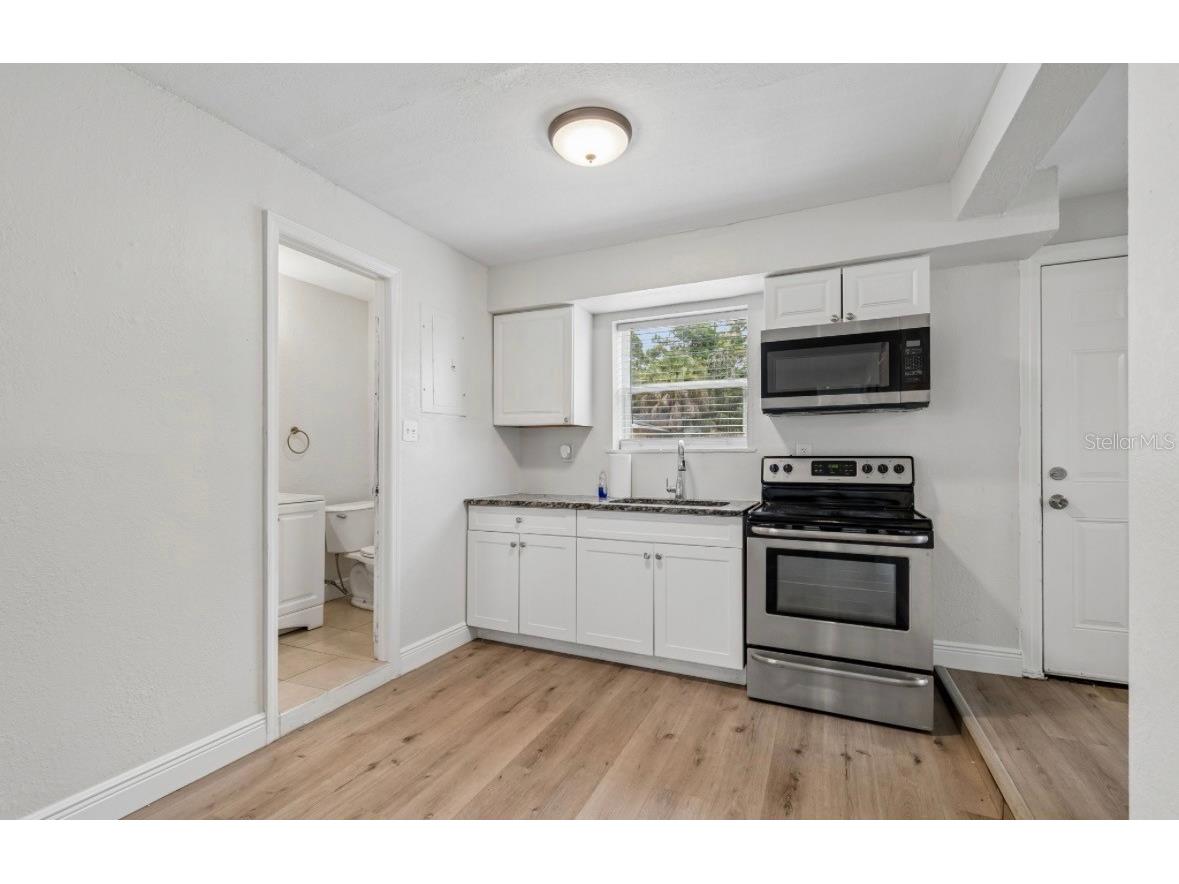 725 21st Avenue S Saint Petersburg FL 33705 TB8517120 image3