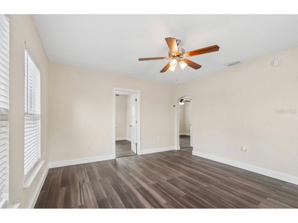 725 21st Avenue S Saint Petersburg FL 33705 TB8517120 image31