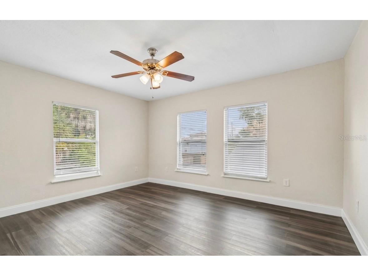 725 21st Avenue S Saint Petersburg FL 33705 TB8517120 image33