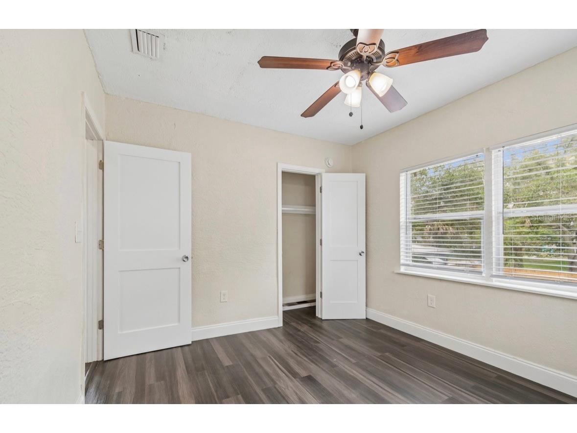 725 21st Avenue S Saint Petersburg FL 33705 TB8517120 image36