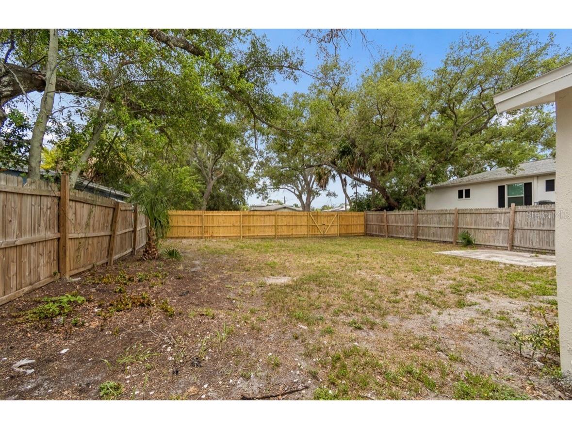 725 21st Avenue S Saint Petersburg FL 33705 TB8517120 image46