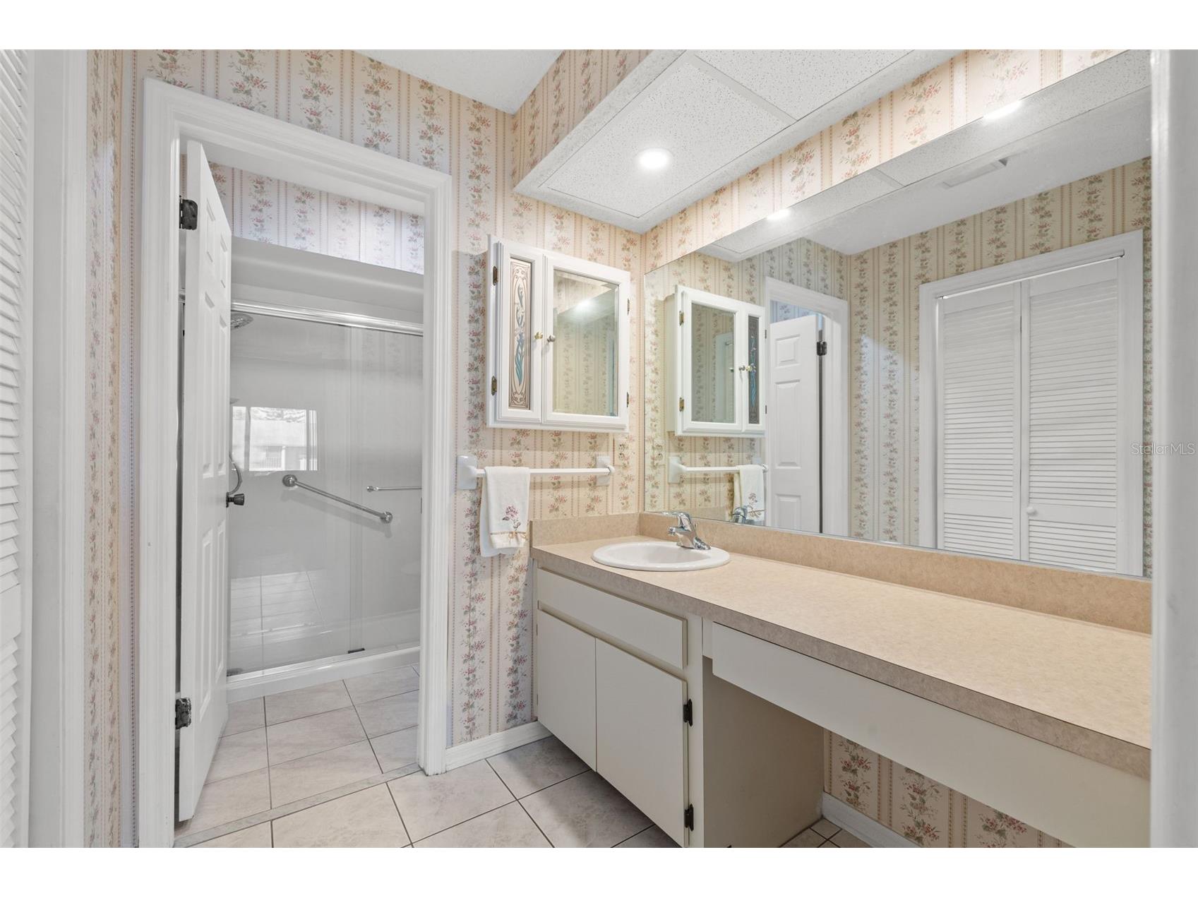 725 83rd Avenue N #205 Saint Petersburg FL 33702 TB8453323 image15