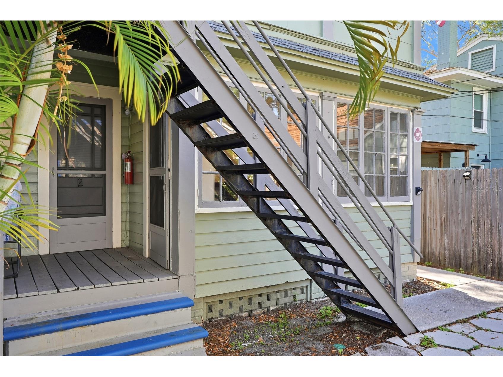 725 8th Street N #1 Saint Petersburg FL 33701 TB8495872 image2