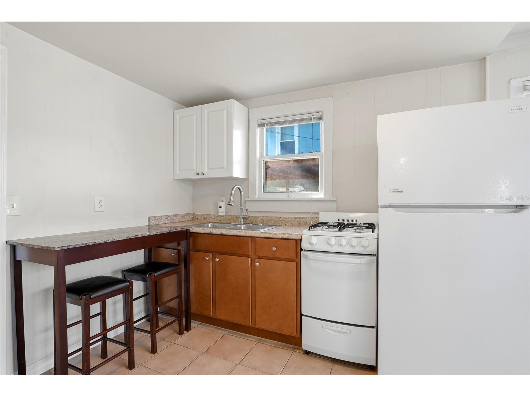 725 8th Street N #1 Saint Petersburg FL 33701 TB8495872 image4