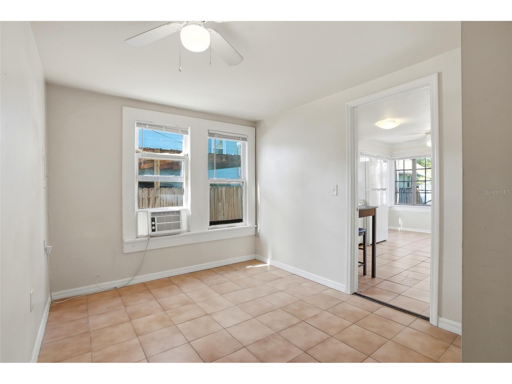 725 8th Street N #1 Saint Petersburg FL 33701 TB8495872 image9