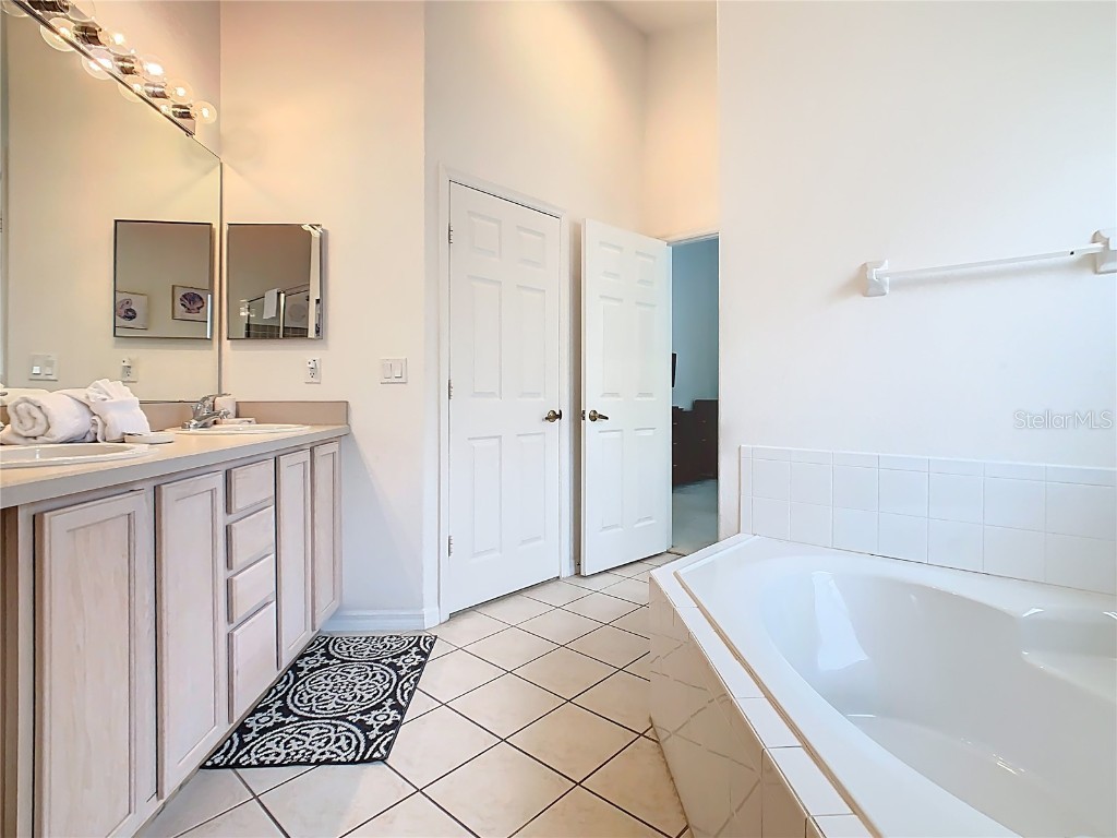 725 Andalusia Loop Davenport FL 33837 S5135760 image40