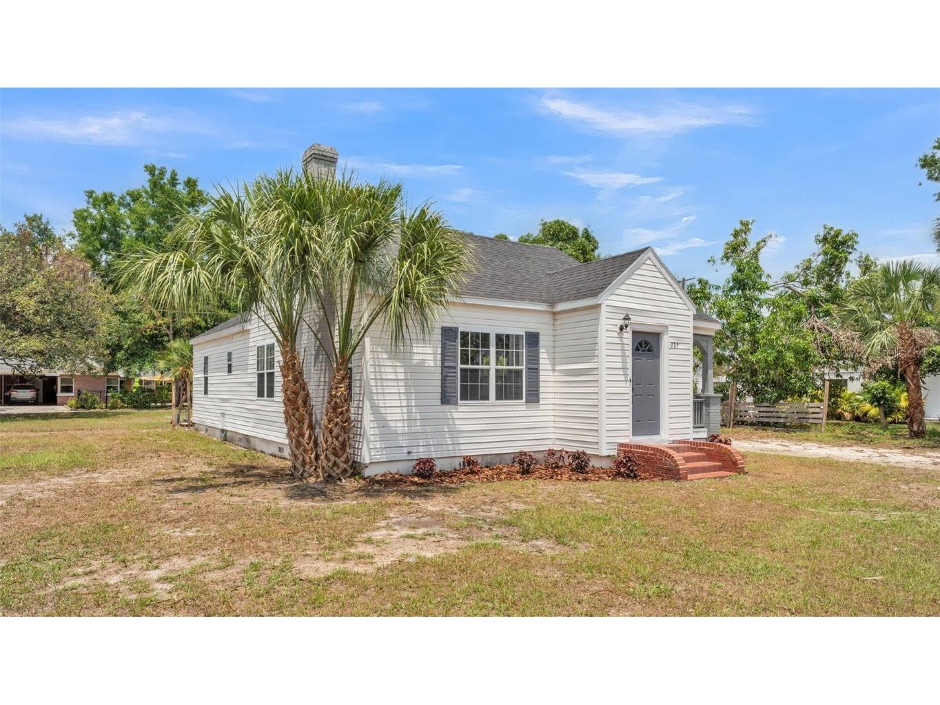 725 Avenue B SW Winter Haven FL 33880 L4952925 image1